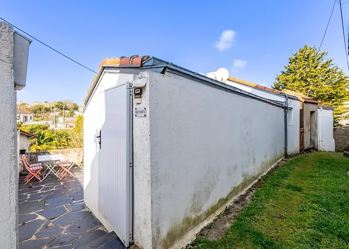 La Maison Du Capitaine - M9111 *